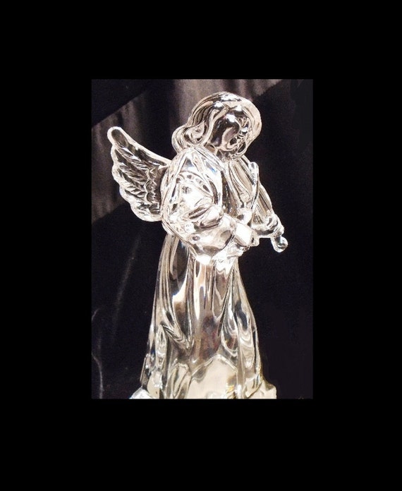 MIKASA HERALD COLLECTION Angelic Violin Lead Crystal Angel