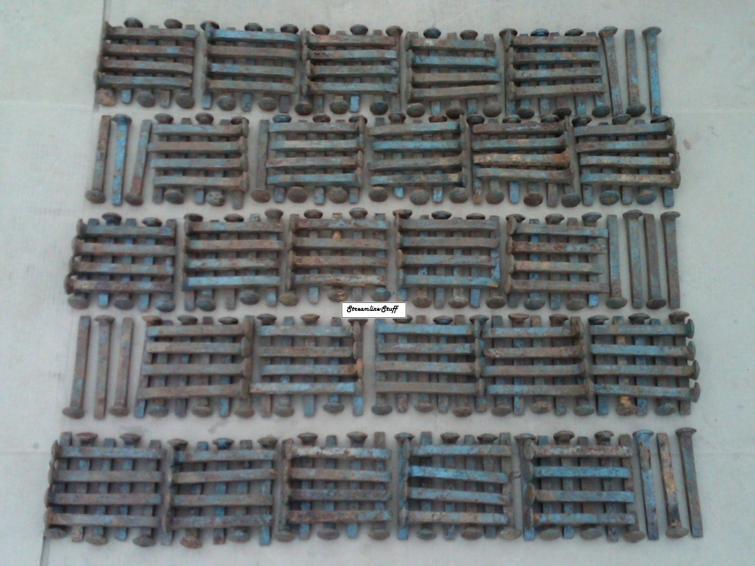 track spikes metal