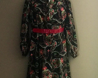 1960's Vintage Black Floral Curvy Size Long Sleeve Day Dress