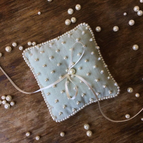 Vintage style handmade Ring Bearer Pillow with by PitsbyTriinIsak