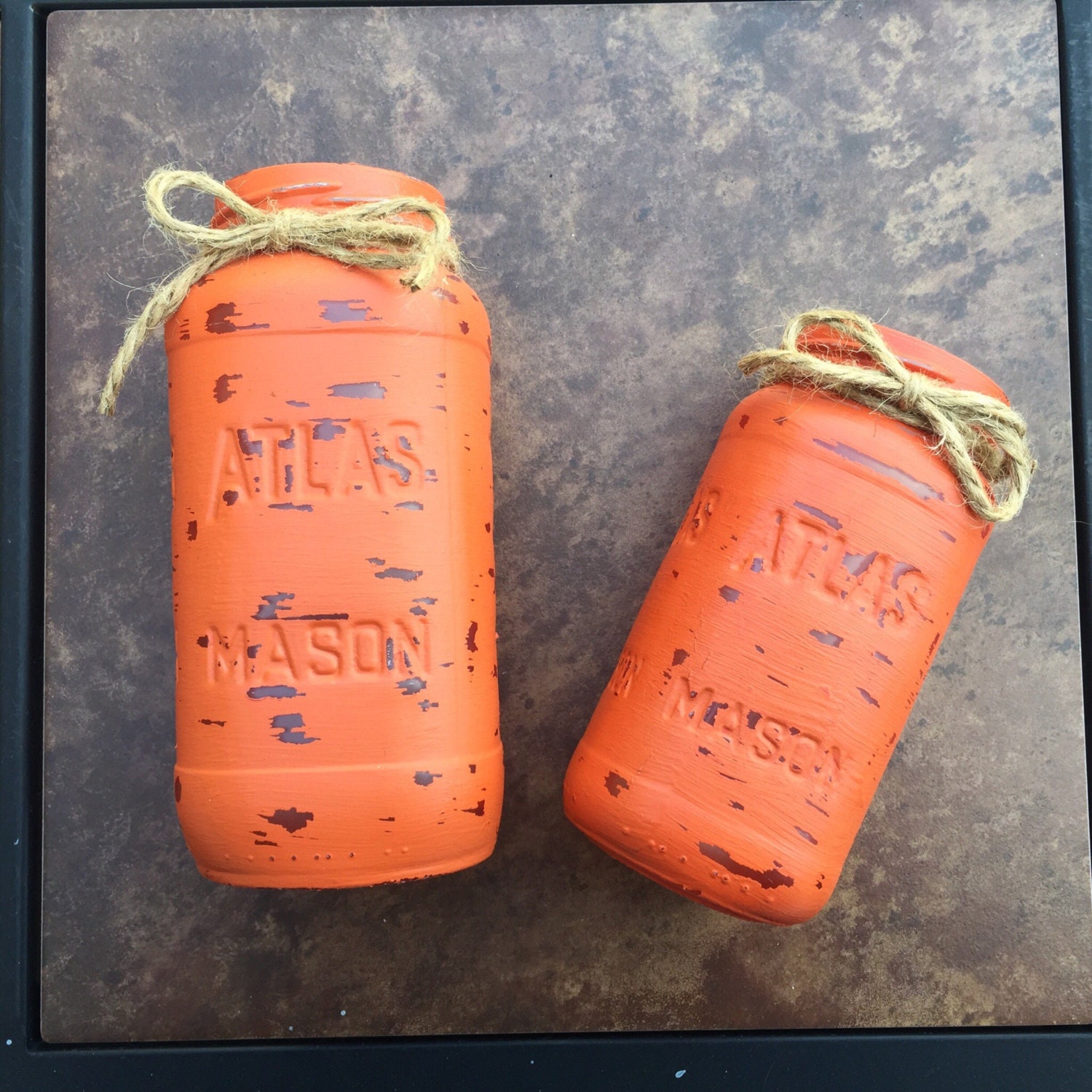 rustic painted mason jars        
        <figure class=