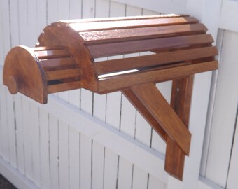 Saddle Stand - Wall Mount