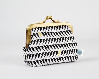 Metal frame change purse - Static age in white and metallic gold - Deep mum / Libs Eliott / Modern graphic design