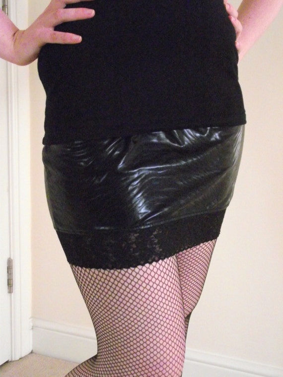 Black Wet Look Micro Mini Skirt // Size Small // Cyber Goth