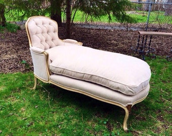 Antique French Provincial Chaise Lounge