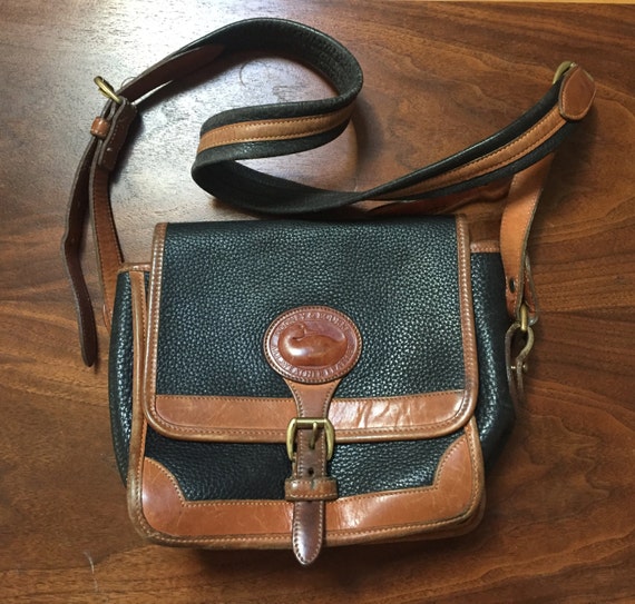 vintage black/brown pebbled leather Dooney & Bourke purse