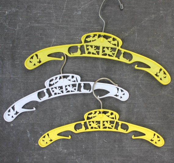 Lot of 3 Vintage Plastic Baby Hangers Circus and Ducks