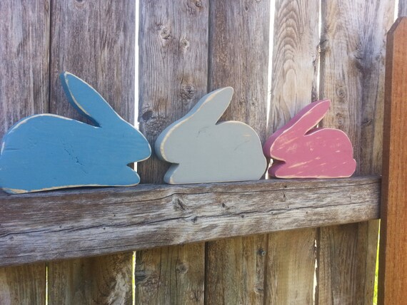 Set of 3 wooden rabbitt shelf sitters