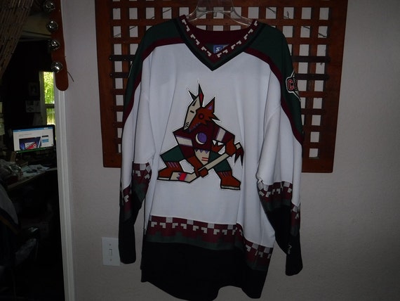 Phoenix Coyotes Throwback Starter Jersey XXL by MilliesAttique