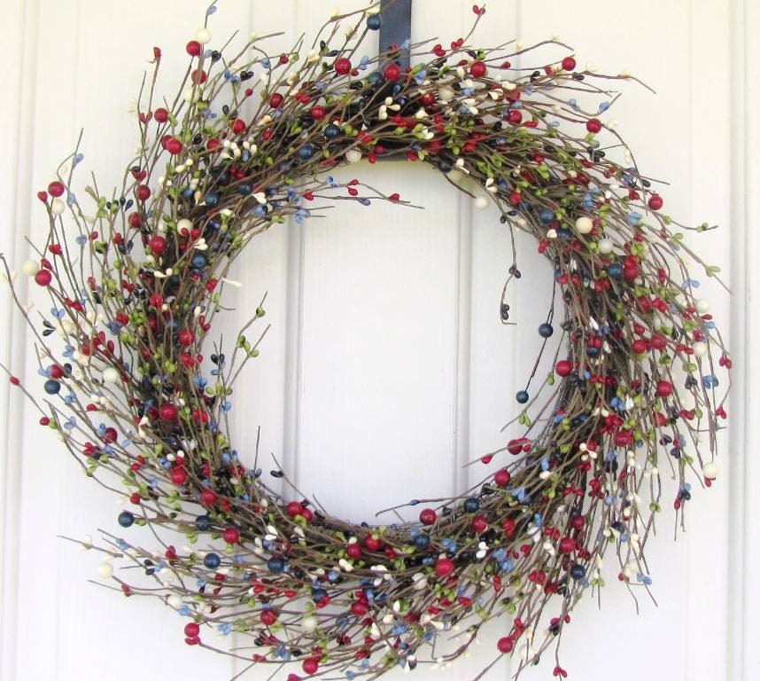 READY To SHIP - SALE - Memorial Day Storm Door Wreath - Red, Ivory, Blue & Green Berry Wreath - Americana - Rustic Wreath - Patriotic Wreath