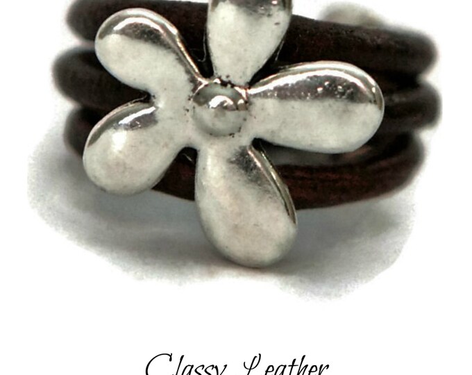 Flower ring, leather ring, women ring, boho ring, bohemian ring, Women Leather ring with flower charm, feminine ring, unique ring