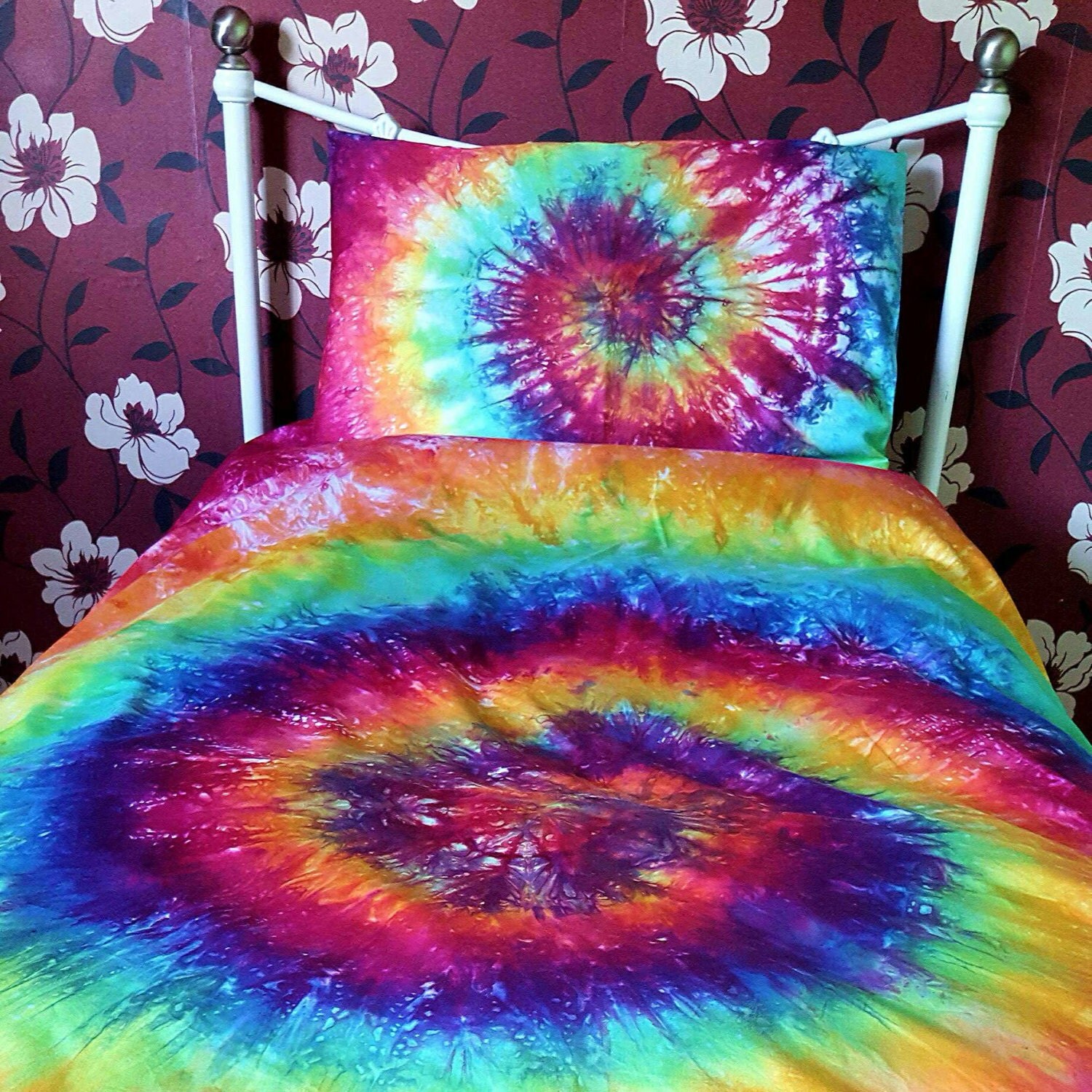 Tie Dye Duvet Set Hippie Bedding Rainbow by DrawforToffee