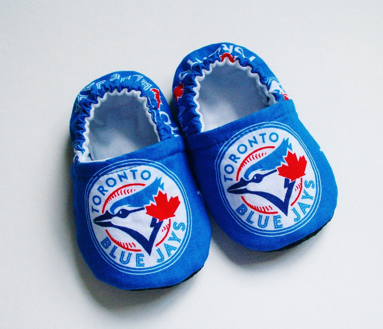 Toronto Blue Jays baby shoes/slippers. by RosenLilyCreationz