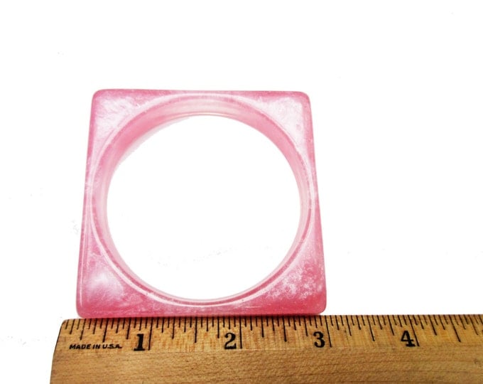 Pink Lucite Square Bangle - Pink White marble vintage plastic - Mid Century Mod bracelet