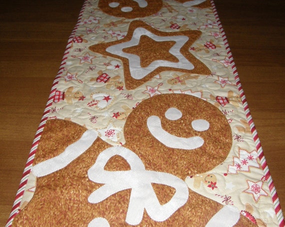 christmas gingerbread man quilted table runner quiltsy christmas gingerbread man quilted table runner quiltsy