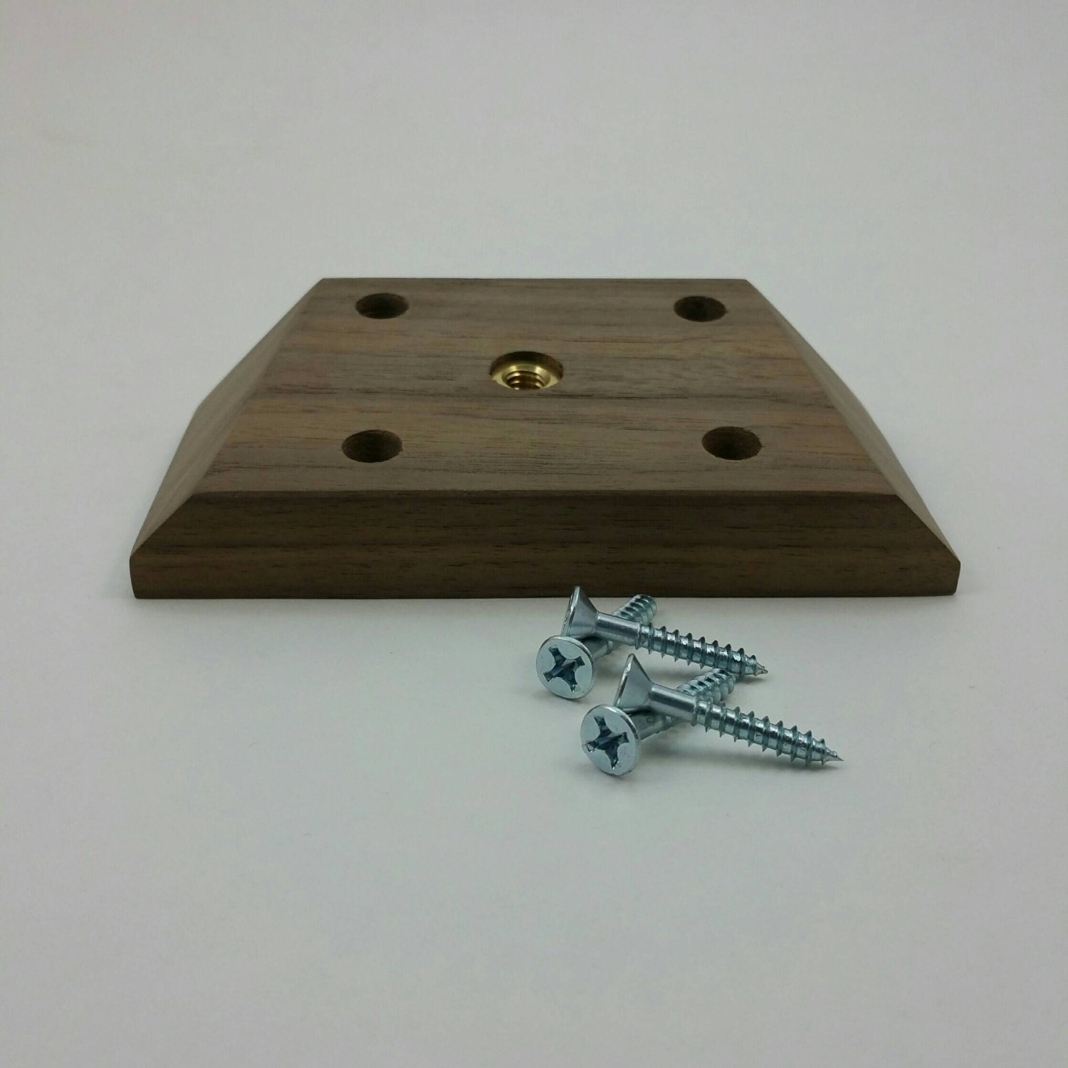 Table Cleats Single Leg Cleats