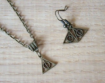 Deathly Hallows Earrings Tiny Set Deathly Hallows Necklace Fans jewelry Wizard jewelry Hogwarts necklace Triangles Necklace symbol fandom