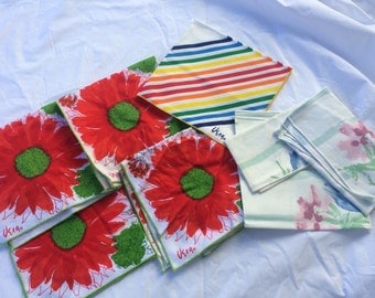Vintage Vera Napkin lot..three prints 8 napkins , all Vera.