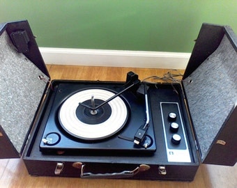 Record Player,Vintage, AMC, Stereophonic , Solid State , All Transistor