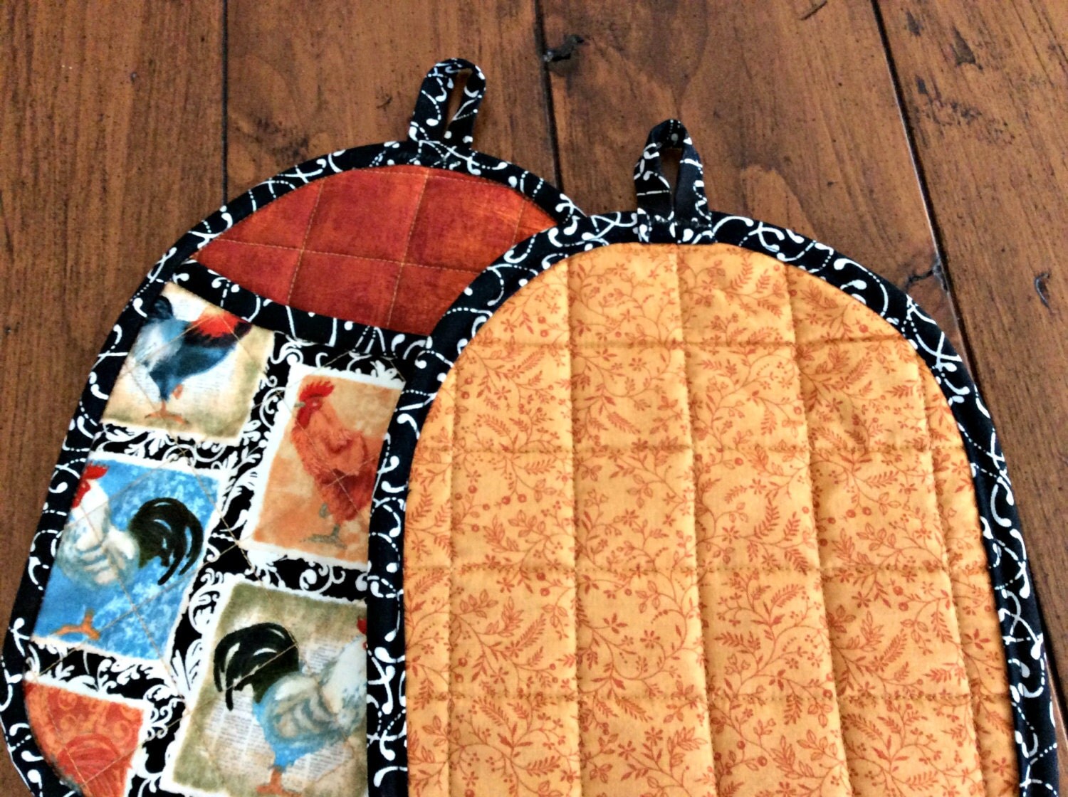 Quilted Pot Holders Hot Pads Oven Mitts with by DarBieStitches
