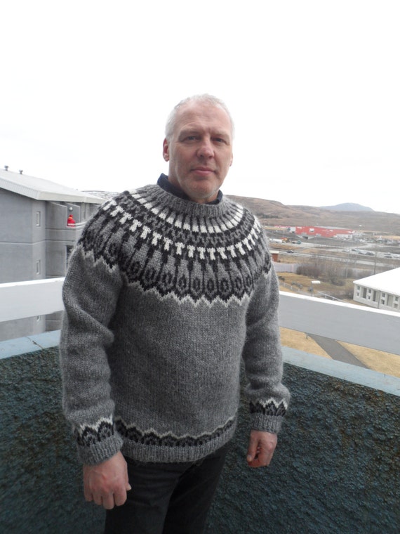 Handmade wool sweater. by WoolSweatersIceland on Etsy