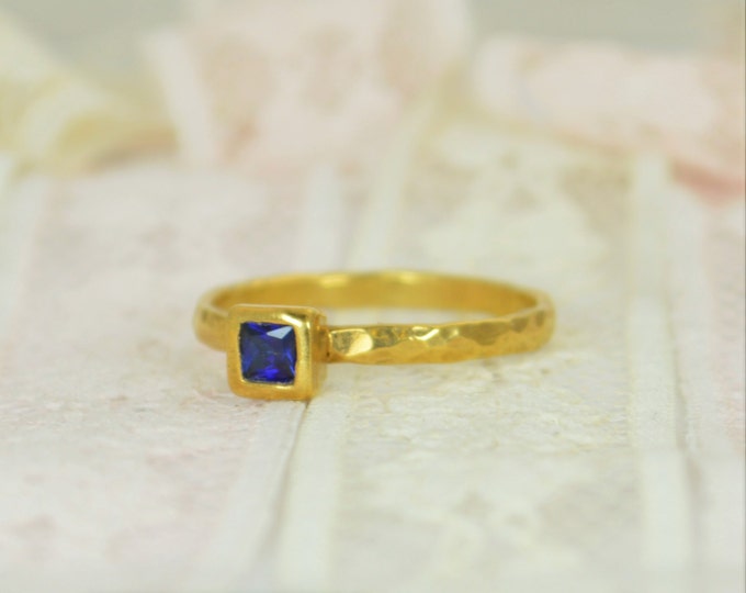 Square Sapphire Engagement Ring, 14k Gold, Sapphire Wedding Ring Set, Rustic Wedding Ring Set, September Birthstone, Solid Gold