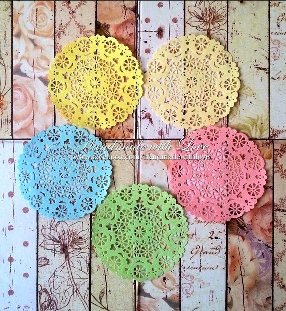 Medallion Pastel Paper Doilies. 1 pack of 10pcs.