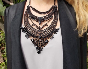 Stunning Black Over-Sized Statement Necklace