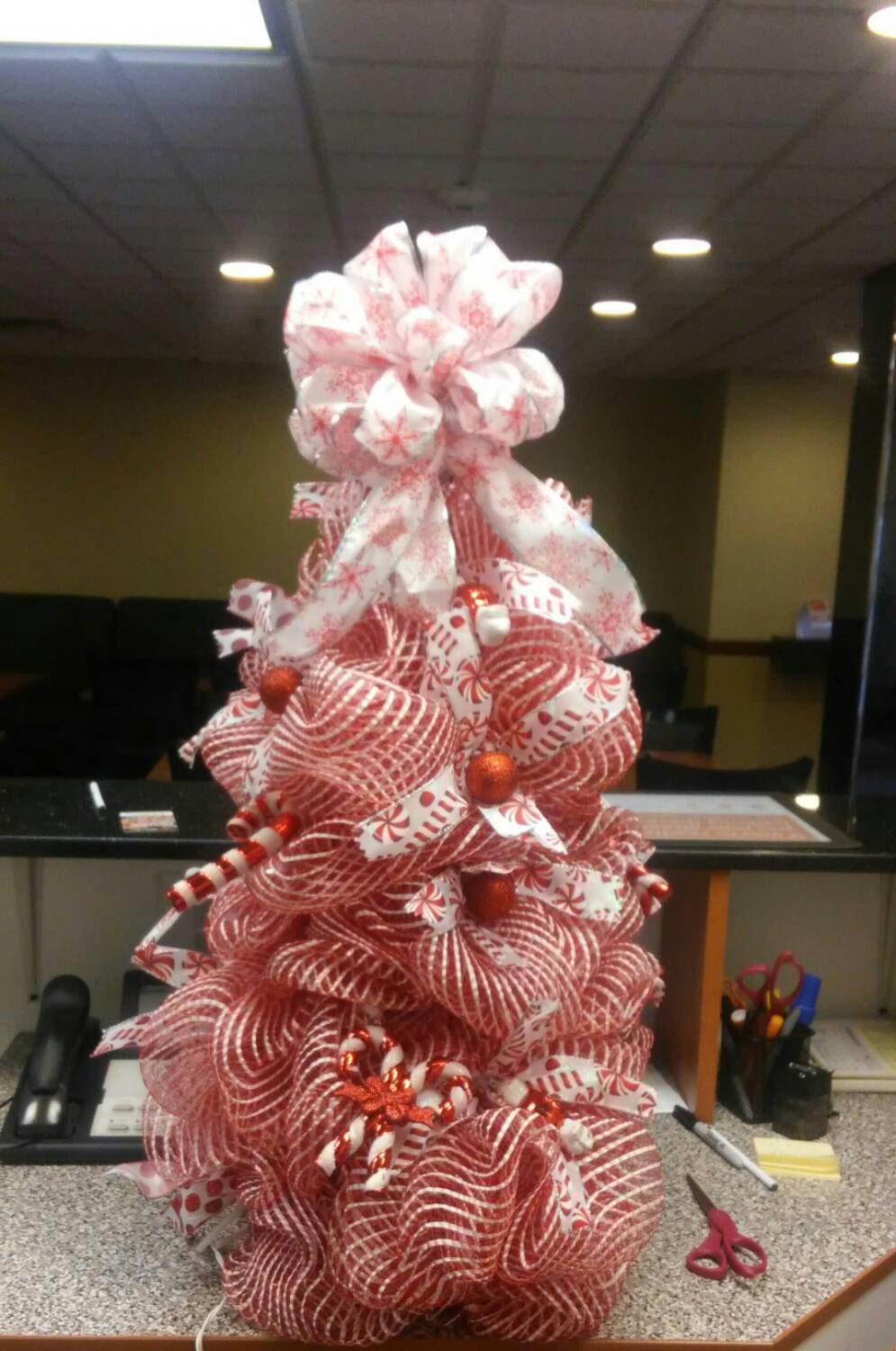 Christmas Tree Deco Mesh Lighted Tree Red and White Deco