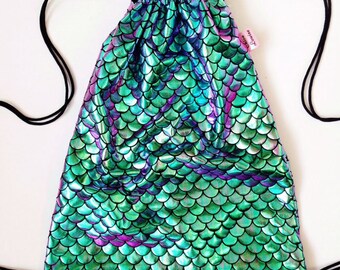Two tone green purple holographic mermaid scale drawstring backpack 29 x 38 cm