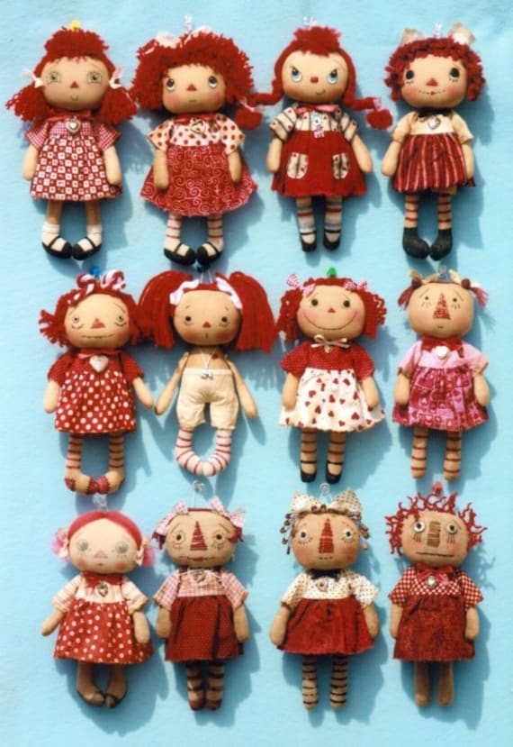Primitive cloth doll PATTERN A Dozen DolliesMy Little