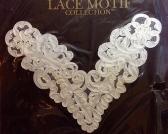 Lace Motif - Soutache Applique - White 7 X 9 Inches