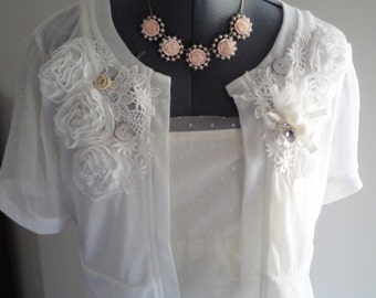 handmade wedding shrug, bridal shrug, white lace shrug, applique shrug, wedding jacket, wedding bolero