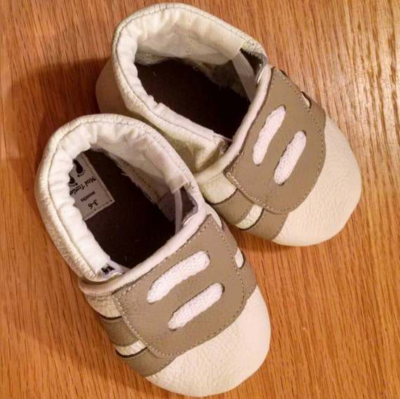 Gender neutral baby tennis shoes size 3-6 by mudturtlesandmore