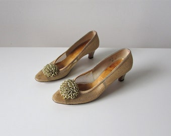 Party Girl / 60s shoes/ vintage 1960s party shoes