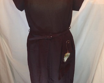 Vintage Dark Brown Belted Dress with Leaves Size 18 1/2 d18