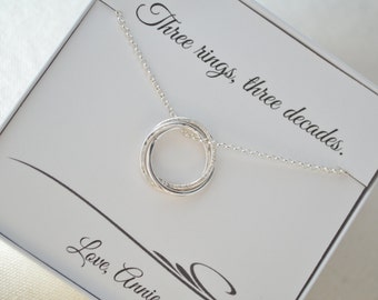 Sister jewelry, 30th Birthday gift for daughter, 3 Sisters necklaces, 30th Birthday gift for her, 3 Linked rings necklace, 3 Best friends
