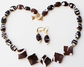 Animal Print Necklace - Brown and White beads - Multishape beads - Giraffe print beads -Matching Earring Gift, Fashion statement