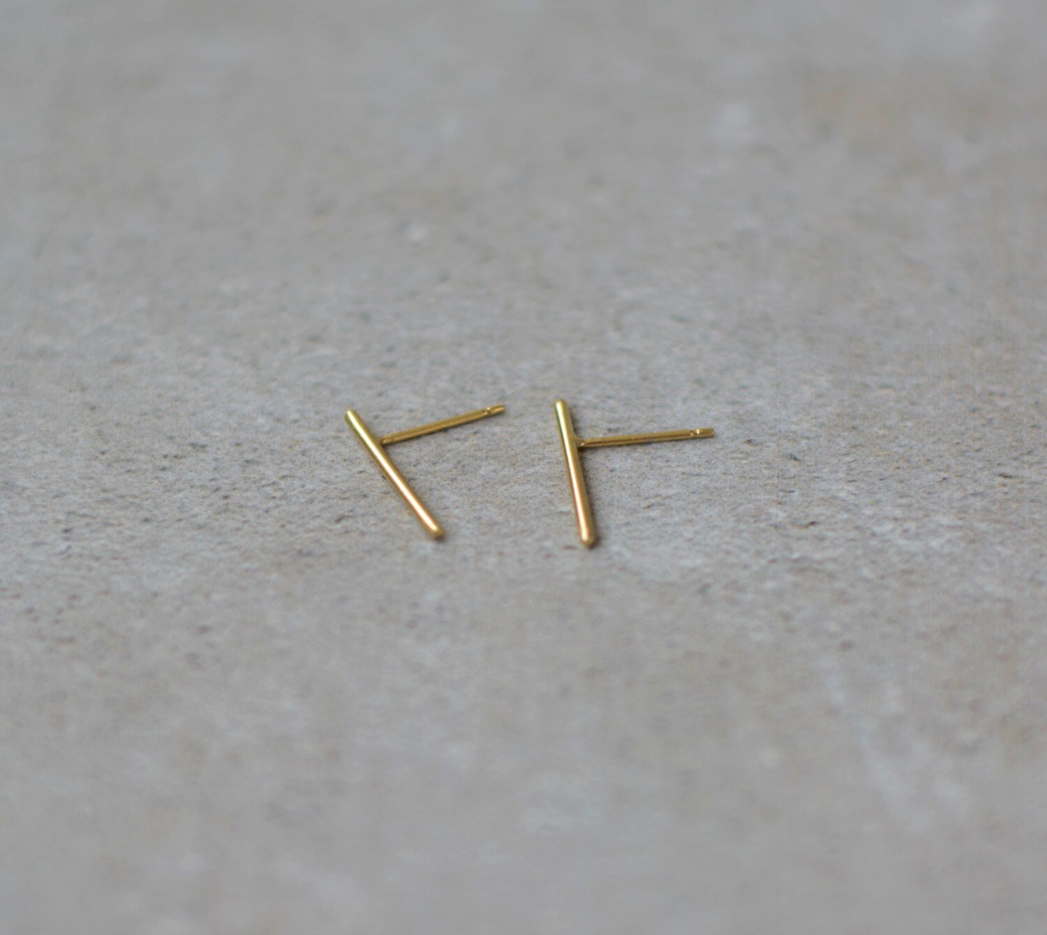 minimalist earrings for men