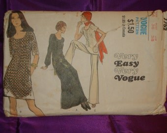 1970s 70s BoHo Vintage Dress or Tunic w U Neck Raglan Sleeves n Wide Leg Pants COMPLETE Vogue Pattern 7752 Bust 36 Inch 92 Metric EASY