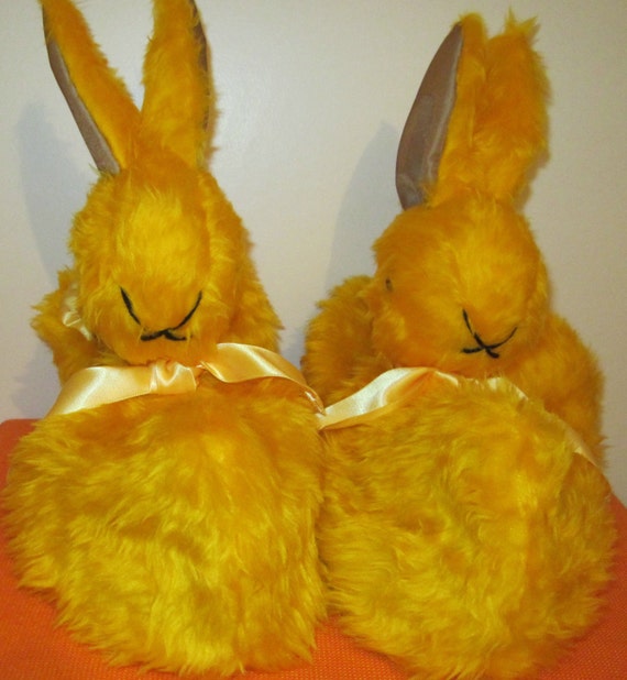 Novelty Rabbit Slippers Yellow Plush Slipper Plush Lined Slipper Made to Measure Warm Foot Gear Unisex Indoor Shoes Unisex Adult Slippers