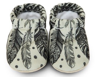 FEATHER PATTERN BABY shoes, organic baby shoes, vegan crib shoes, soft sole baby shoes