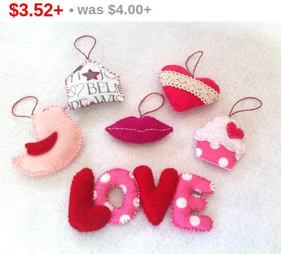 Valentines day decor Felt Valentines by WonderlandHomeDecor