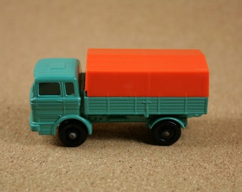matchbox 1 mercedes truck