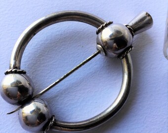 Antique sterling silver celtic brooche, antique jewels, brooche, scottish kilt jewels