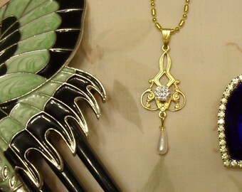 TITANIC - Rose's Flying Dress Edwardian Necklace Pendant with Butterfly Comb - Jewelry Collection