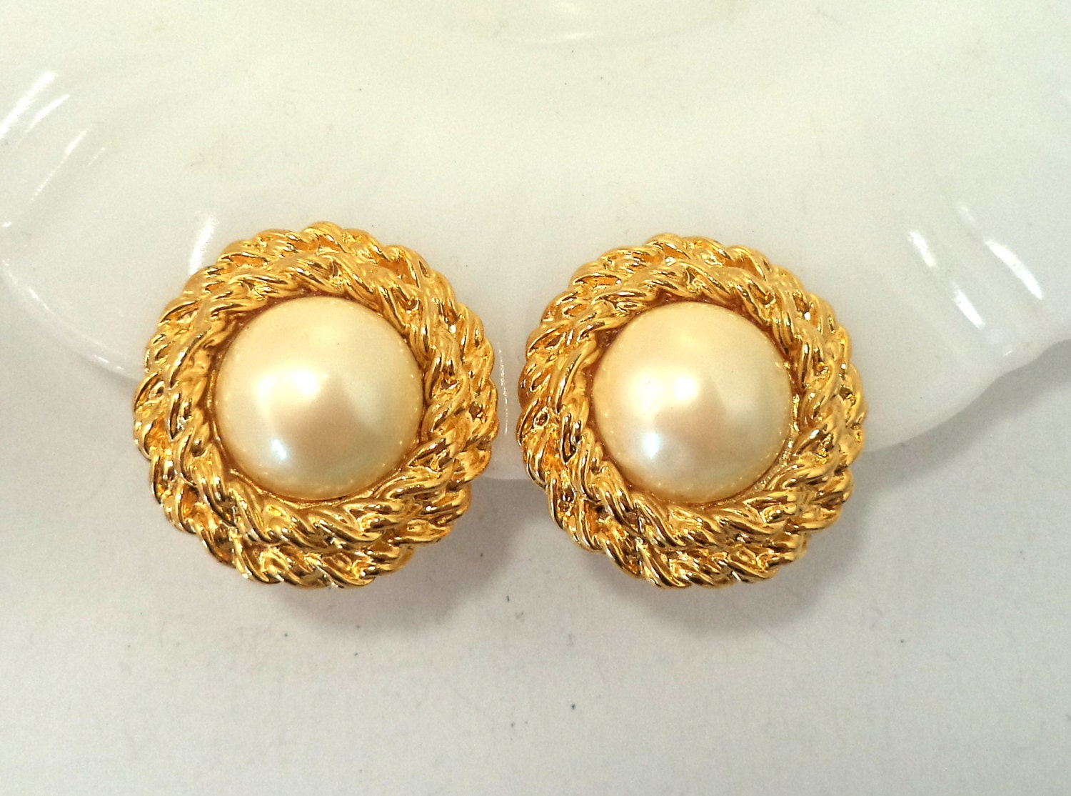 Joan Rivers Pearl Earrings Signed