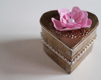 Wedding box, heart box, jewelry box, ring bearer box, boite a bijoux argent, box for jewellery, Alice in Wonderland, Jane Austen party