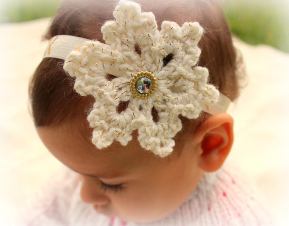 Crochet snowflake headband, Christmas hair accessories, Christmas headband, Holiday headband, Baby elastic headband, Christmas photo props