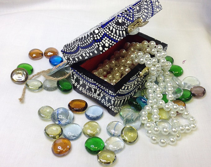 Designer jewelry box, Unique jewelry box, elegant jewelry box, creative jewelry box, handmade jewelry box, Single copy,